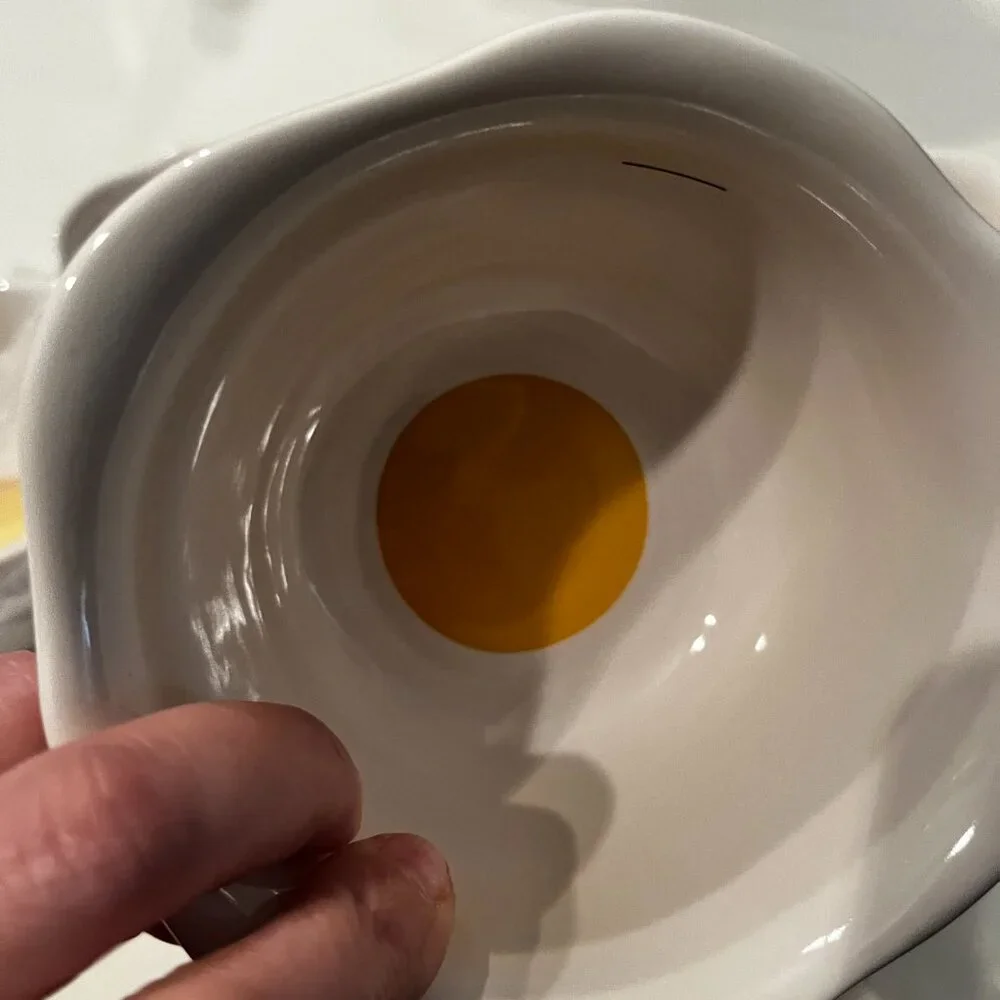 Measuring Cups by Rae Dunn‎ (Ceramic Egg Yolk Themed) (new)